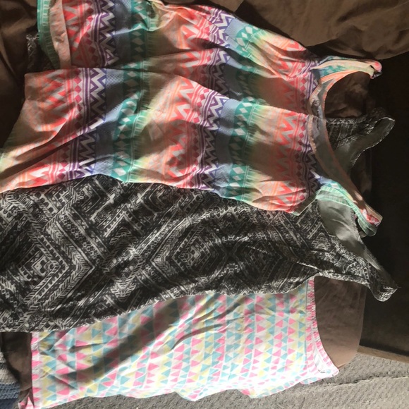 3 tank tops - Picture 1 of 1